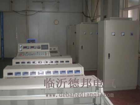 PLC、觸摸屏控制系統(tǒng)212