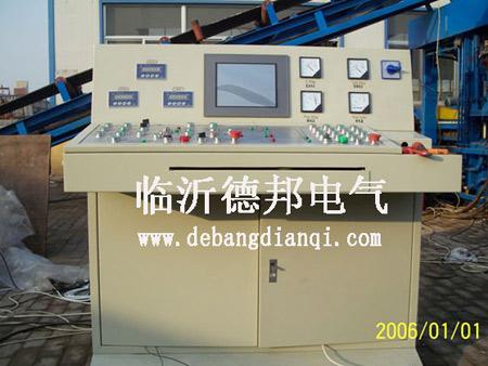 PLC、觸摸屏控制系統(tǒng)214